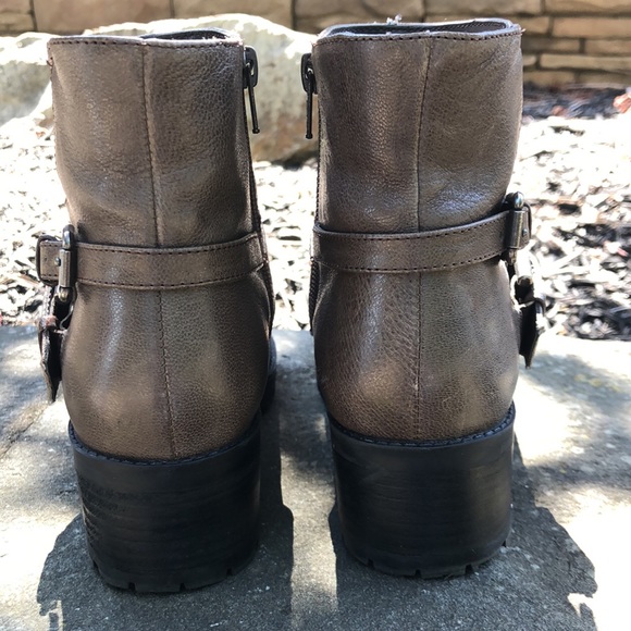 Women’s Nine West booties. Size 6. - Picture 3 of 11